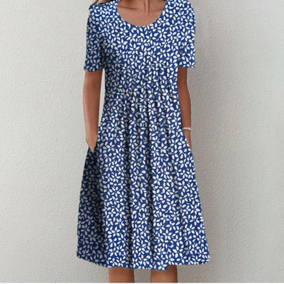 Flattering Elegance – The Flowy Midi Dress