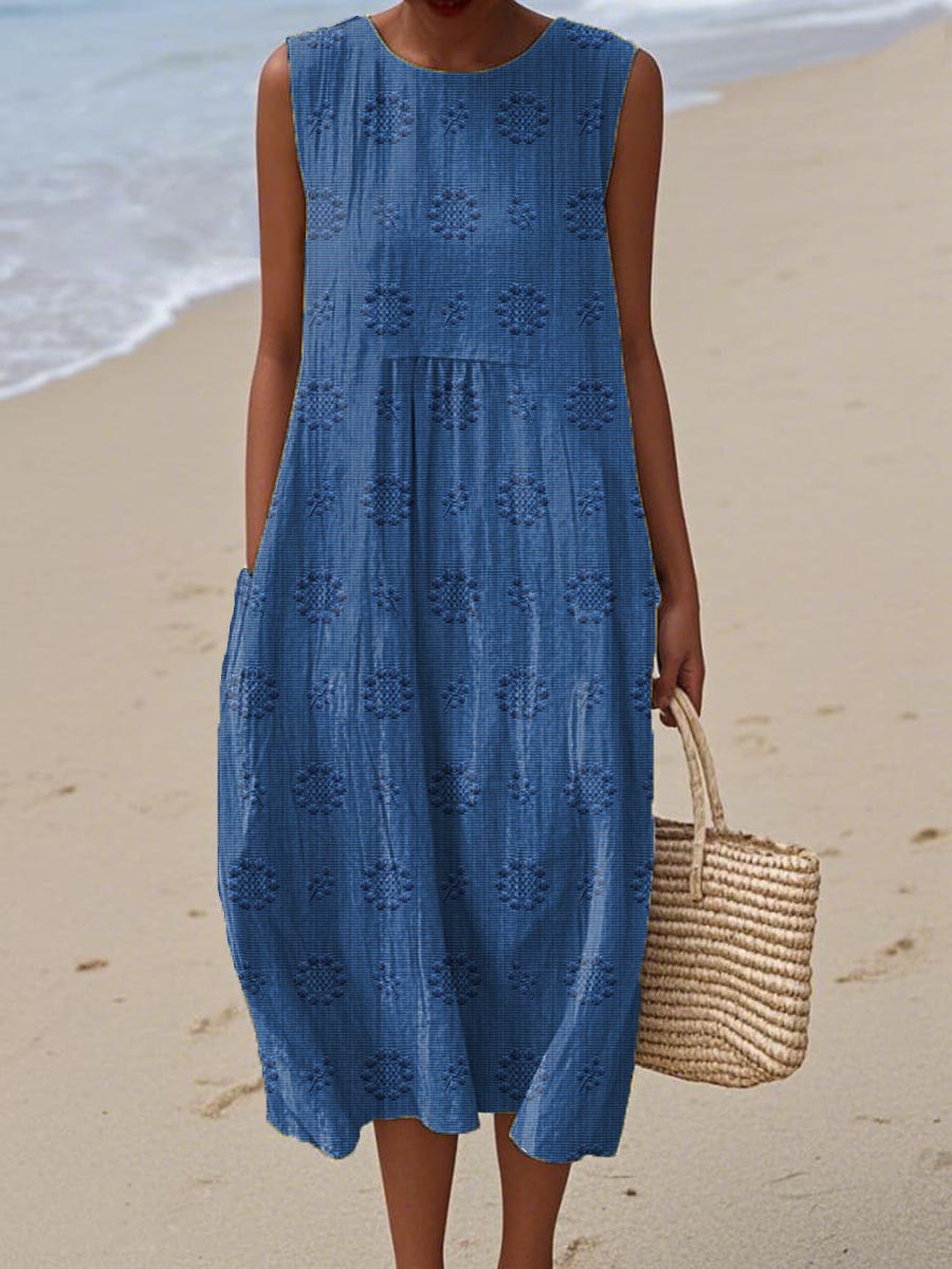 Lightweight Comfort – The Sleeveless Midi Dress