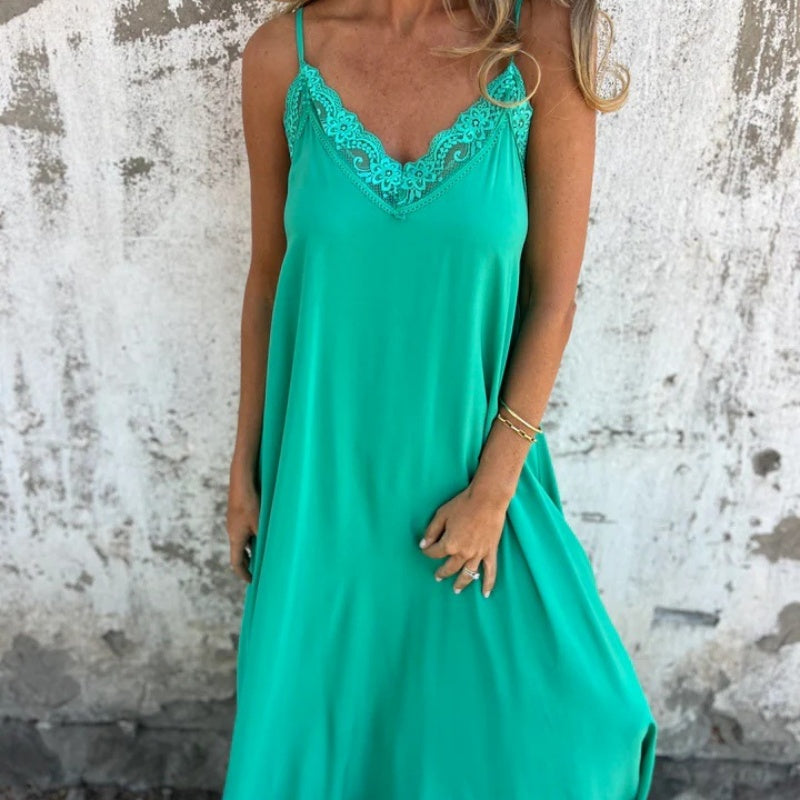 Everyday Elegance – The Graceful V-Neck Dress